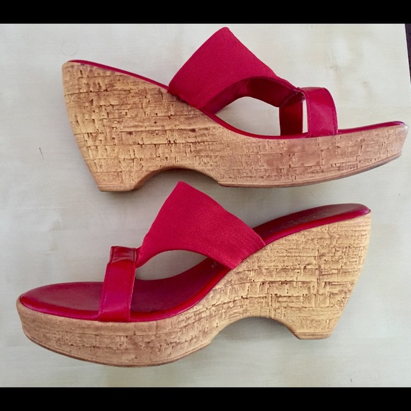red wedges size 12